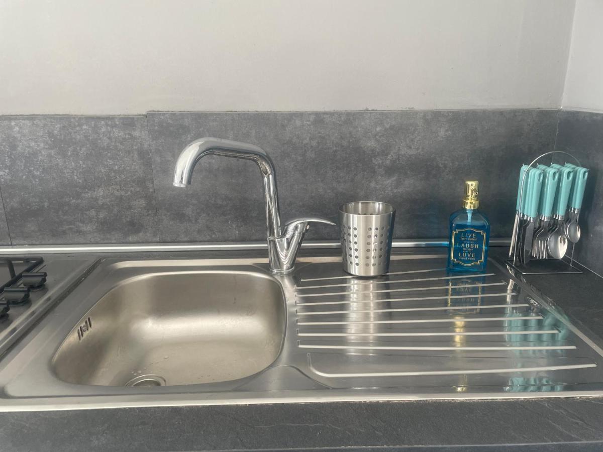 Airport Apartment Happyhouse Fiumicino Ngoại thất bức ảnh