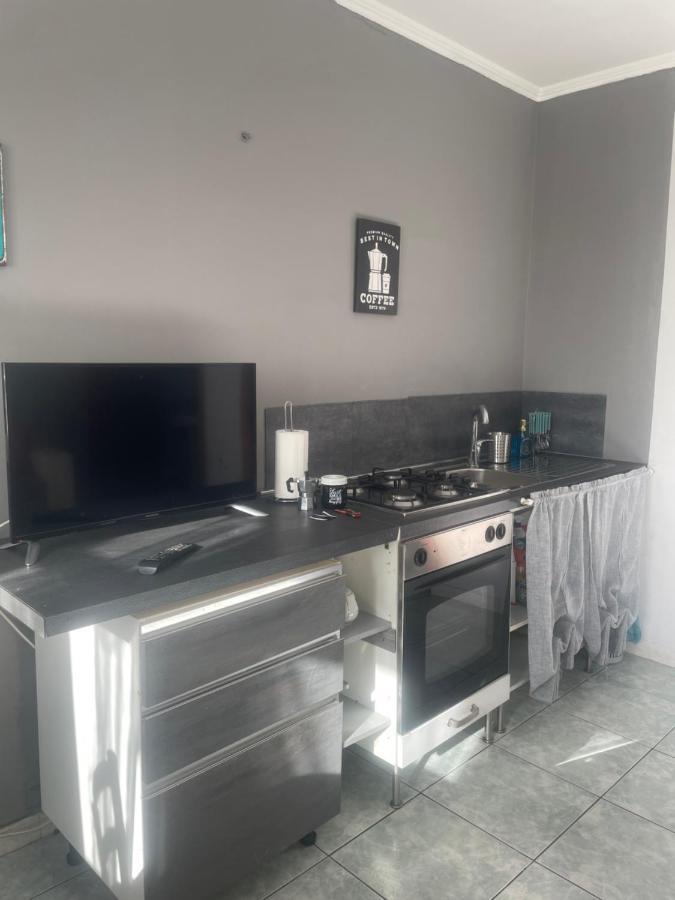 Airport Apartment Happyhouse Fiumicino Ngoại thất bức ảnh